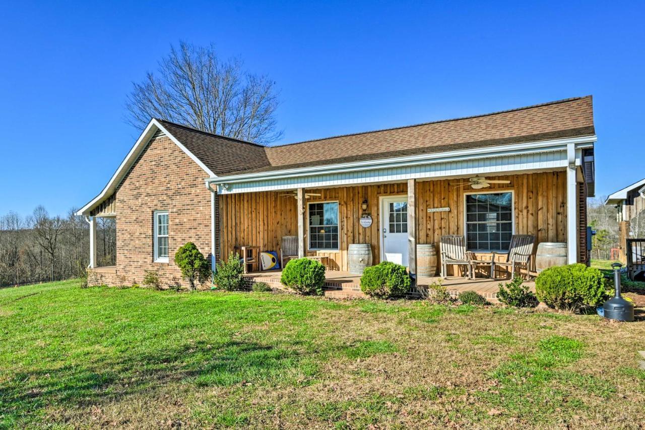Breathtaking Elkin Getaway With Vineyard Views! Villa Exterior photo