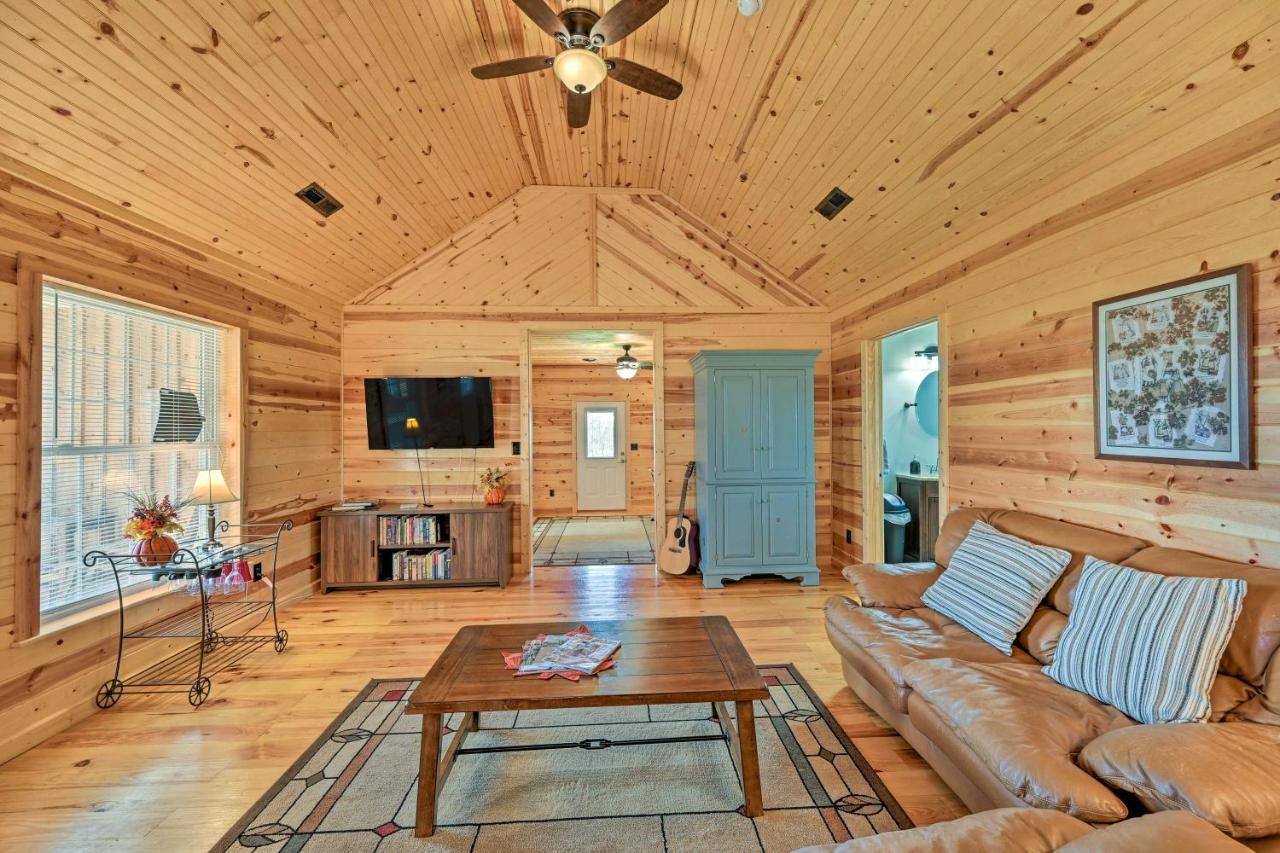 Breathtaking Elkin Getaway With Vineyard Views! Villa Exterior photo
